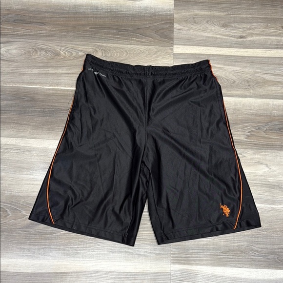 U.S. Polo Assn. Black and Orange Athletic Shorts size medium - Picture 1 of 6